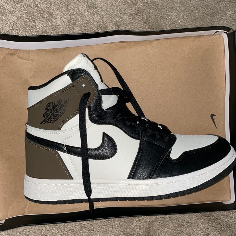 jordan 1 mocha